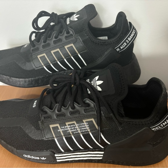 Adidas NMD R1 V2 Black White Men's Sneakers GZ1998 New NWT NWOB Size 8 - Picture 2 of 14